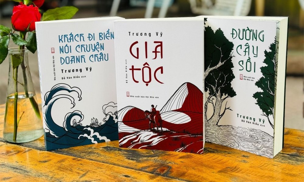 Combo 3 tiểu thuyết:  GIA TỘC – ĐƯỜNG CÂY SỒI – KHÁCH ĐI BIỂN NÓI CHUYỆN DOANH CHÂU